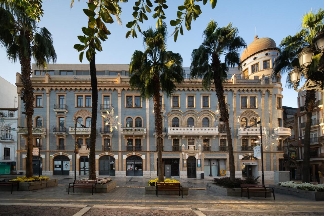 Conjunto De Apartamentos Antiguo Palacio Hotel Paris Уельва Екстер'єр фото